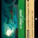 LA CRIQUE CACHEE Havre de paix 101/204 - Carte du jeu de cartes à collectionner Disney Lorcana issue du Chapitre 4 Le Retour D'Ursula (URR), paru le 31/05/2024. Carte Lieu, Emeraude. Commune. Illustrateur: Roberto Gatto. L'illustration représente une grotte marine abritant une plage cachée où repose une épave.