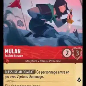 MULAN Soldate blessée 116/204 - Carte du jeu de cartes à collectionner Disney Lorcana issue du Chapitre 4 Le Retour D'Ursula (URR), paru le 31/05/2024. Carte Personnage, Rubis. Commune. Illustrateur: Jared Mathews. L'illustration représente l'héroïne de dessin animé Mulan agenouillée sur un champ de bataille. Elle se maintient droite à l'aide d'une épée fichée dans la terre.