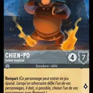 CHIEN-PO Soldat Impérial 178/204 - Carte du jeu de cartes à collectionner Disney Lorcana issue du Chapitre 4 Le Retour D'Ursula (URR), paru le 31/05/2024. Carte Personnage, Acier. Commune. Illustrateur: Michela Cacciatore / Giulia Priori. L'illustration représente un soldat asiatique du Moyen-Âge de forte carrure, sur les remparts d'une muraille, de nuit et éclairé par des flèches enflammées.