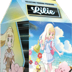 Coffret Lilie - Pokémon Collection Tournoi Prémium. Cette boîte type brique de lait contient différents items pokemon. Une carte promo de Mélofée ex de Lilie, pokémon très apprécié par les fans de la série ainsi que le personnage de Lilie, jeune fille blonde habillée en écolière, particulièrement appréciée des japonais. Il y a également 6 boosters du tcg pokémon du bloc écatale et violet. Sur le coffret est écrit :" Pokémon cartes à jouer et à collectionner" et "Collection tournoi premium Lilie".