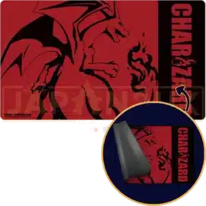 Tapis de jeu (playmat) Pokémon Center officiel avec illustration Dracaufeu en plein combat, surface premium pour cartes TCG, édition limitée.